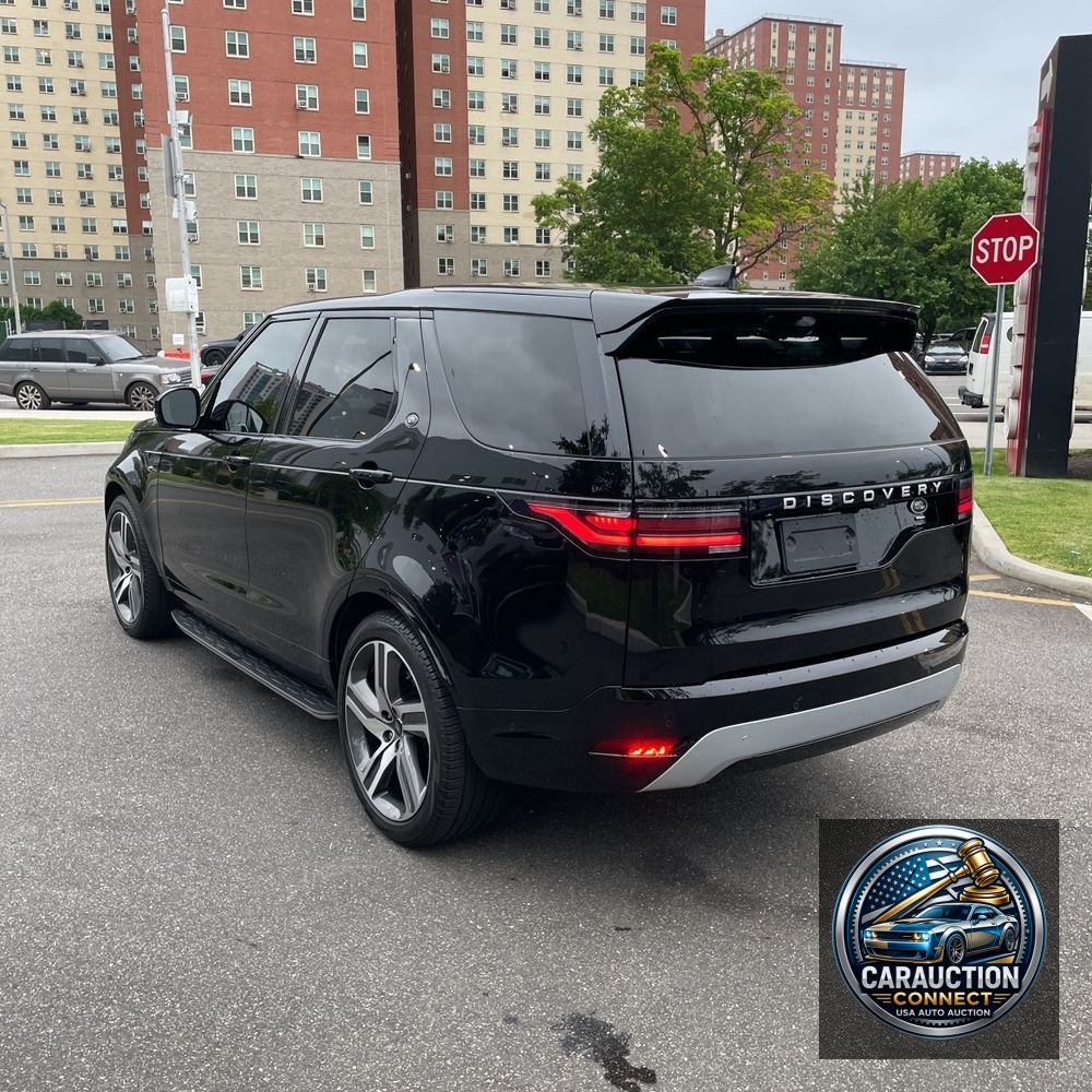 2023 Land Rover Discovery P360 Metropolitan Edition