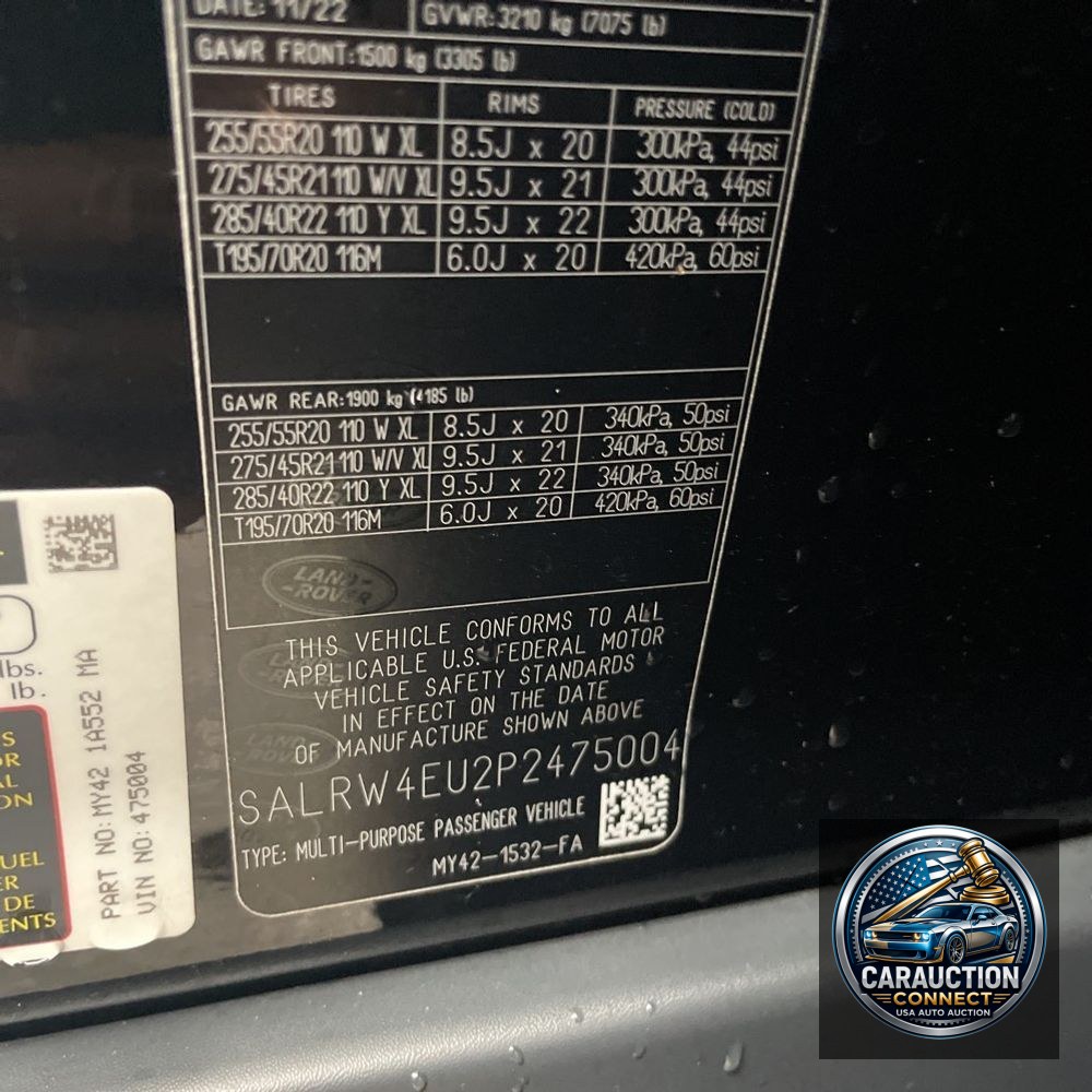 2023 Land Rover Discovery P360 Metropolitan Edition
