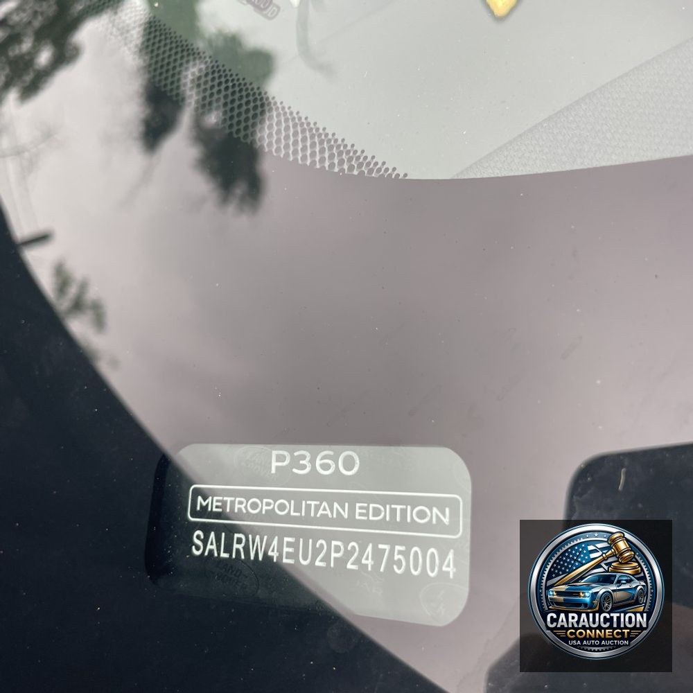 2023 Land Rover Discovery P360 Metropolitan Edition