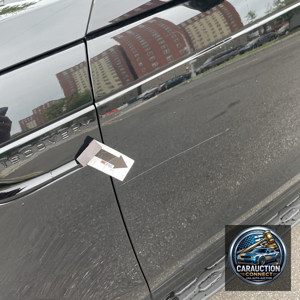2023 Land Rover Discovery P360 Metropolitan Edition