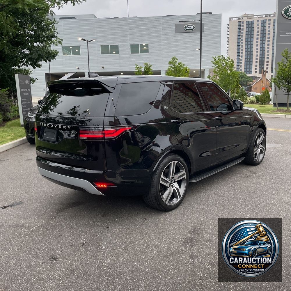 2023 Land Rover Discovery P360 Metropolitan Edition