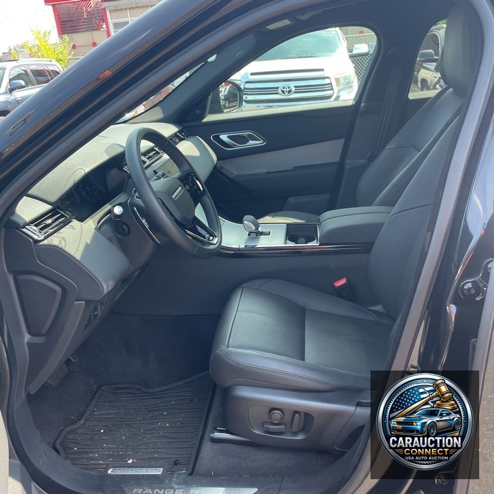 2025 Land Rover Range Rover Velar S P250