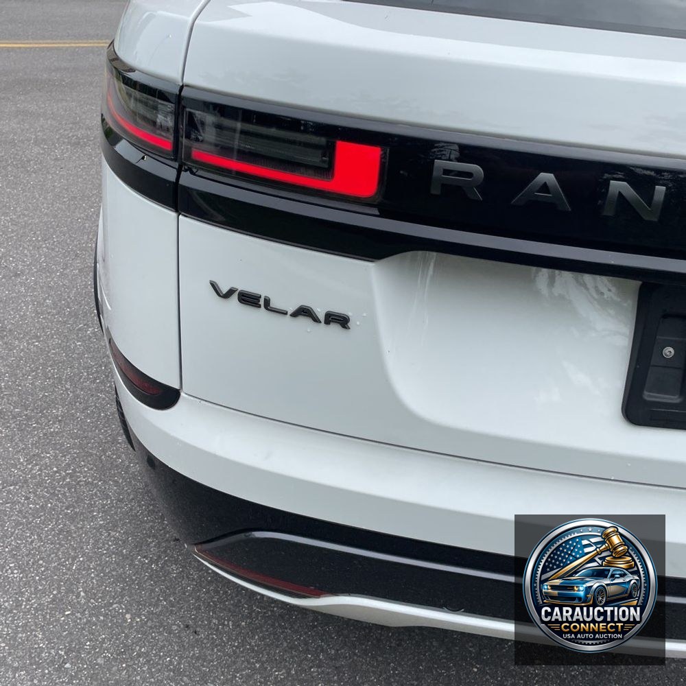 2025 Land Rover Range Rover Velar P250 Dynamic SE