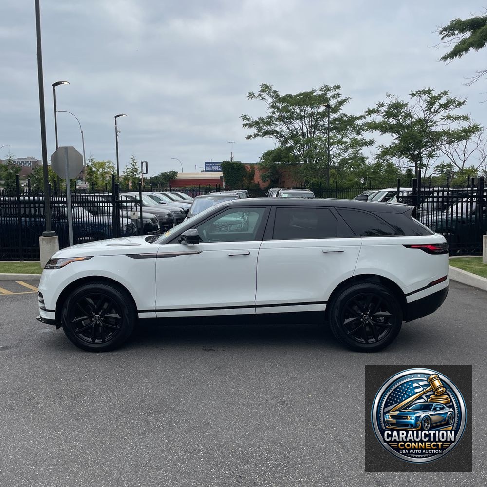 2025 Land Rover Range Rover Velar P250 Dynamic SE
