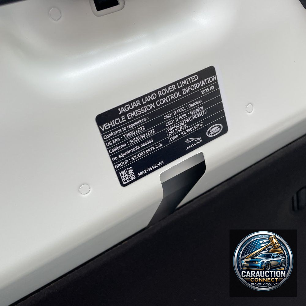 2025 Land Rover Range Rover Velar P250 Dynamic SE