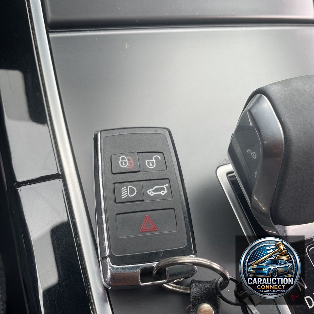2025 Land Rover Range Rover Velar P250 Dynamic SE