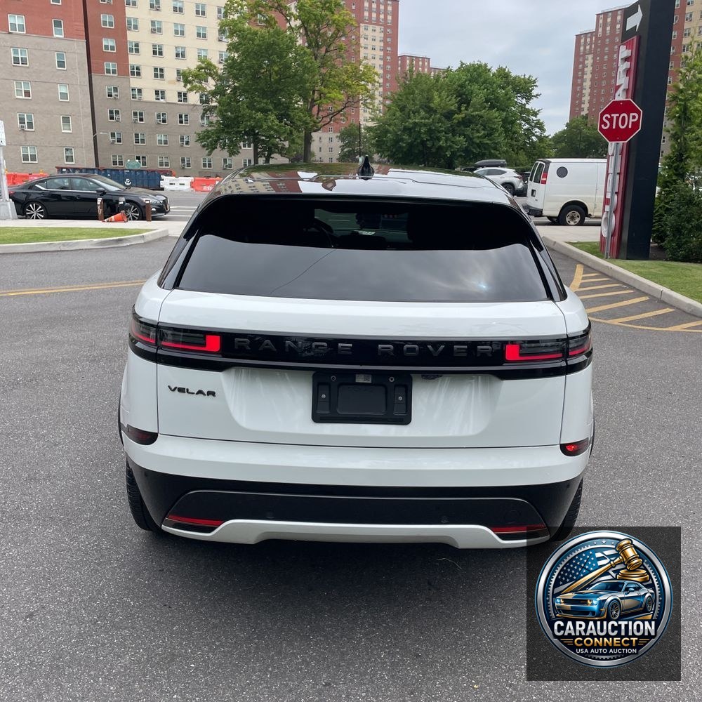 2025 Land Rover Range Rover Velar P250 Dynamic SE
