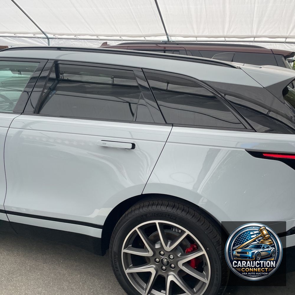 2025 Land Rover Range Rover Velar P250 Dynamic SE