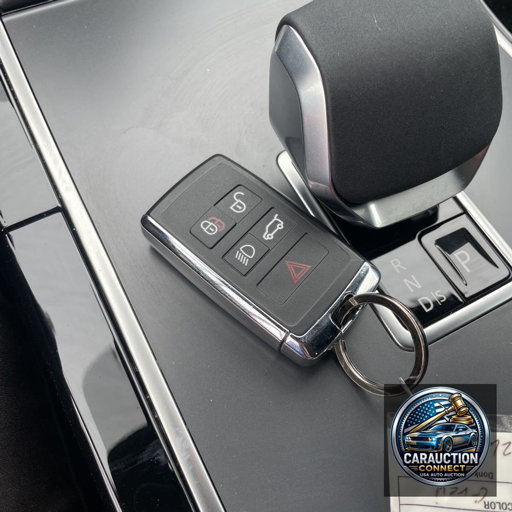 2025 Land Rover Range Rover Velar P250 Dynamic SE