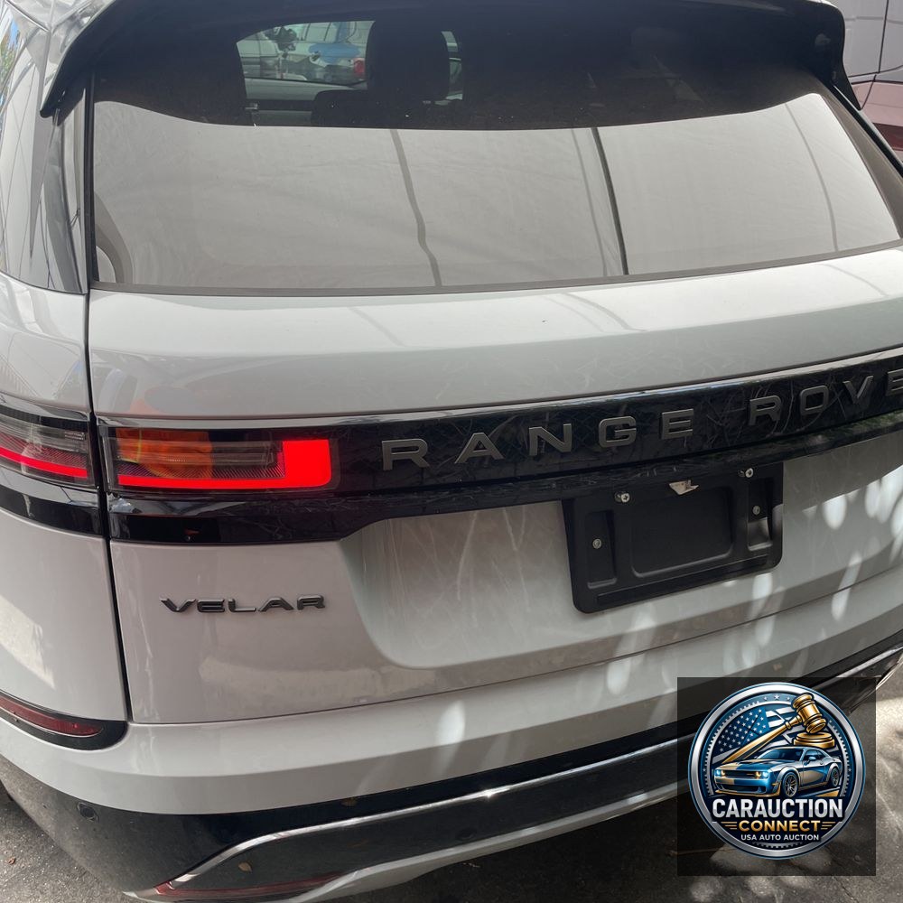 2025 Land Rover Range Rover Velar P250 Dynamic SE
