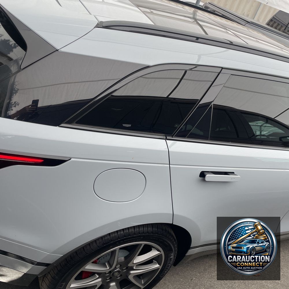 2025 Land Rover Range Rover Velar P250 Dynamic SE