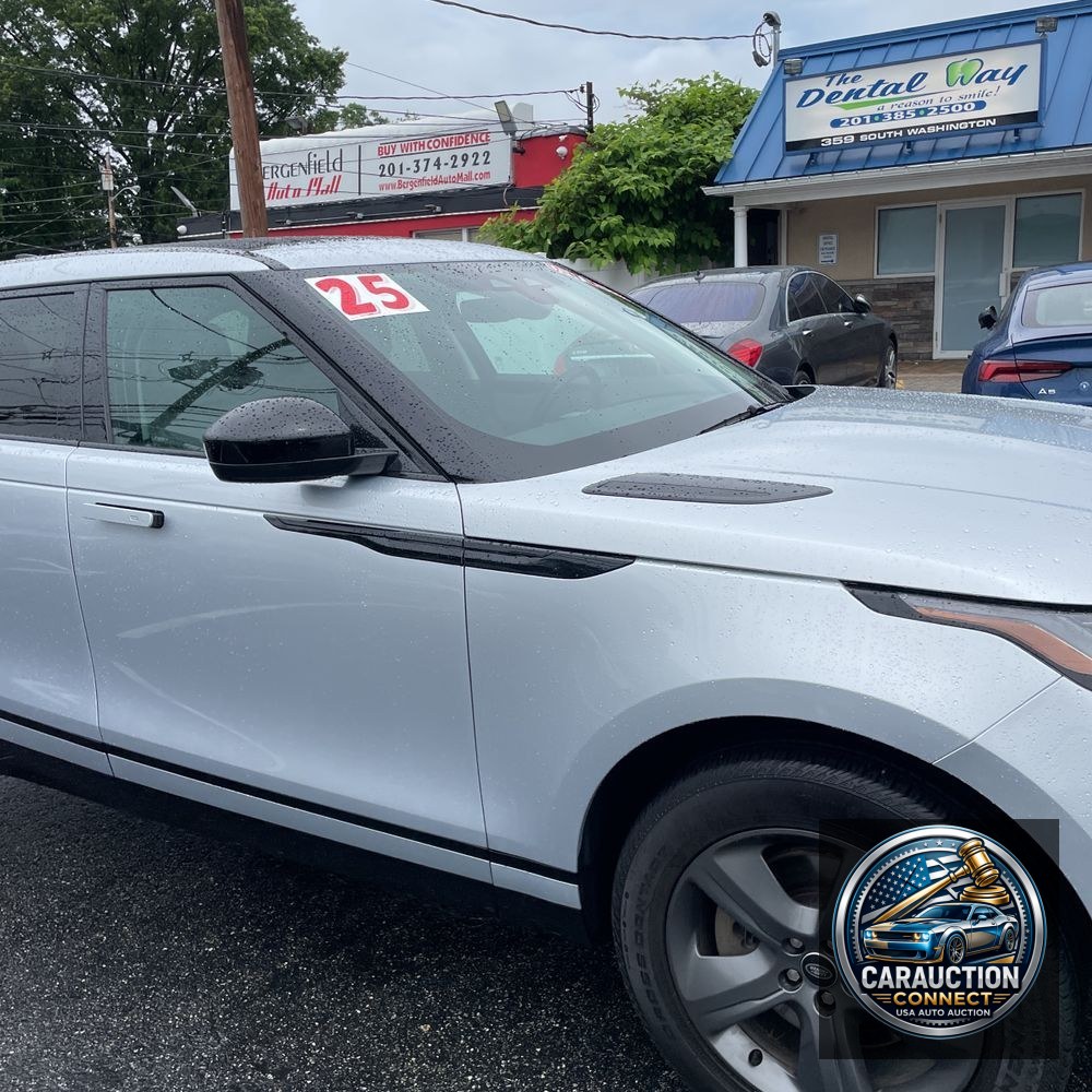 2025 Land Rover Range Rover Velar P250 Dynamic SE