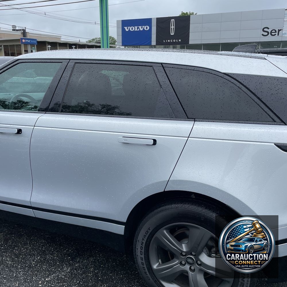 2025 Land Rover Range Rover Velar P250 Dynamic SE