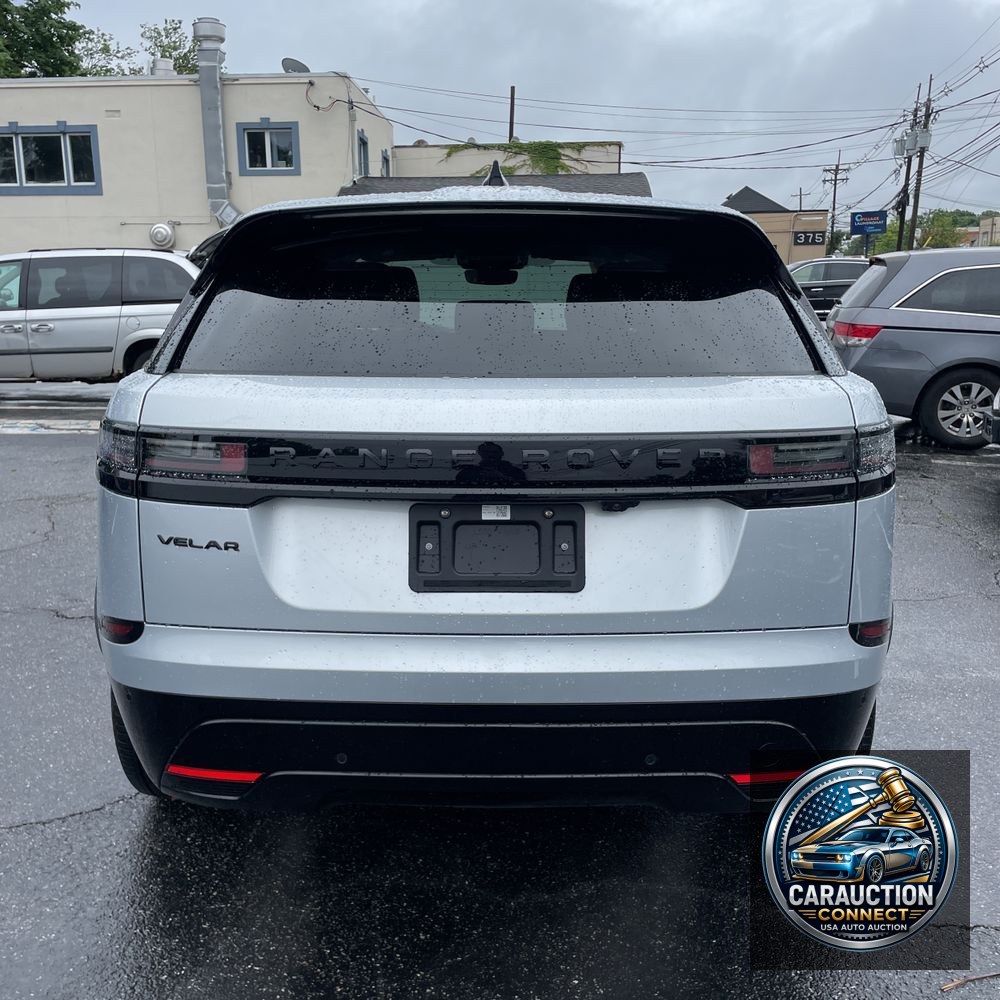 2025 Land Rover Range Rover Velar P250 Dynamic SE
