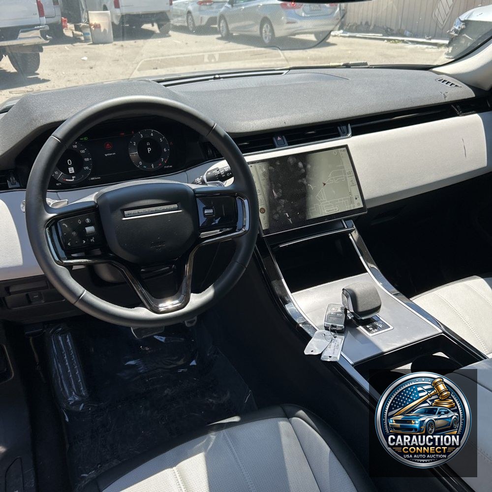 2024 Land Rover Range Rover Evoque P250 Dynamic SE