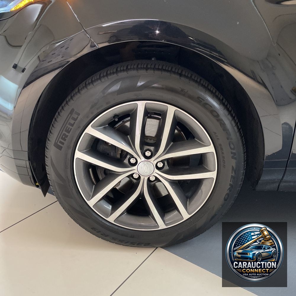 2024 Land Rover Range Rover Evoque Dynamic SE P250