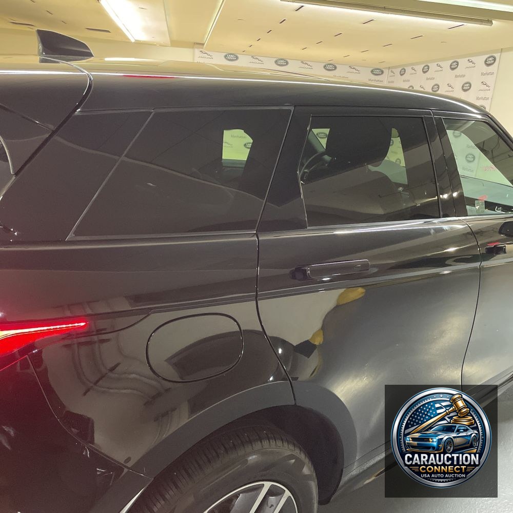 2024 Land Rover Range Rover Evoque Dynamic SE P250