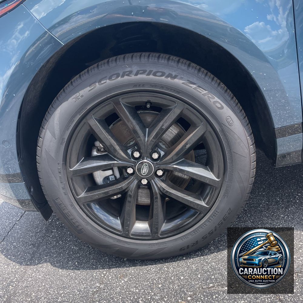 2025 Land Rover Range Rover Evoque Dynamic SE P250