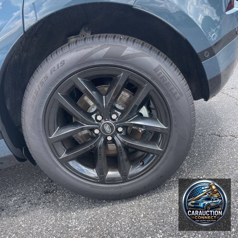 2025 Land Rover Range Rover Evoque Dynamic SE P250