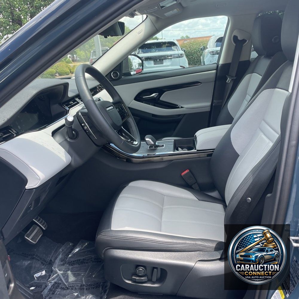 2025 Land Rover Range Rover Evoque Dynamic SE P250
