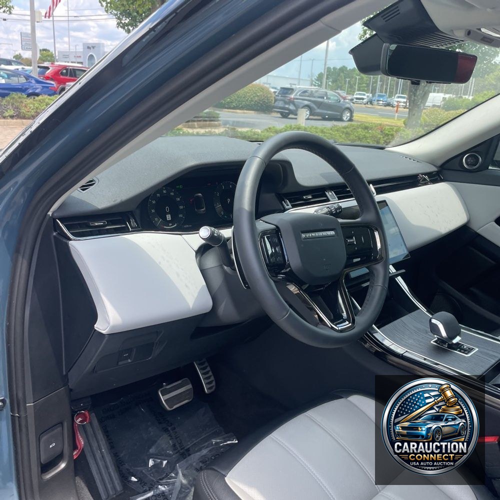 2025 Land Rover Range Rover Evoque Dynamic SE P250