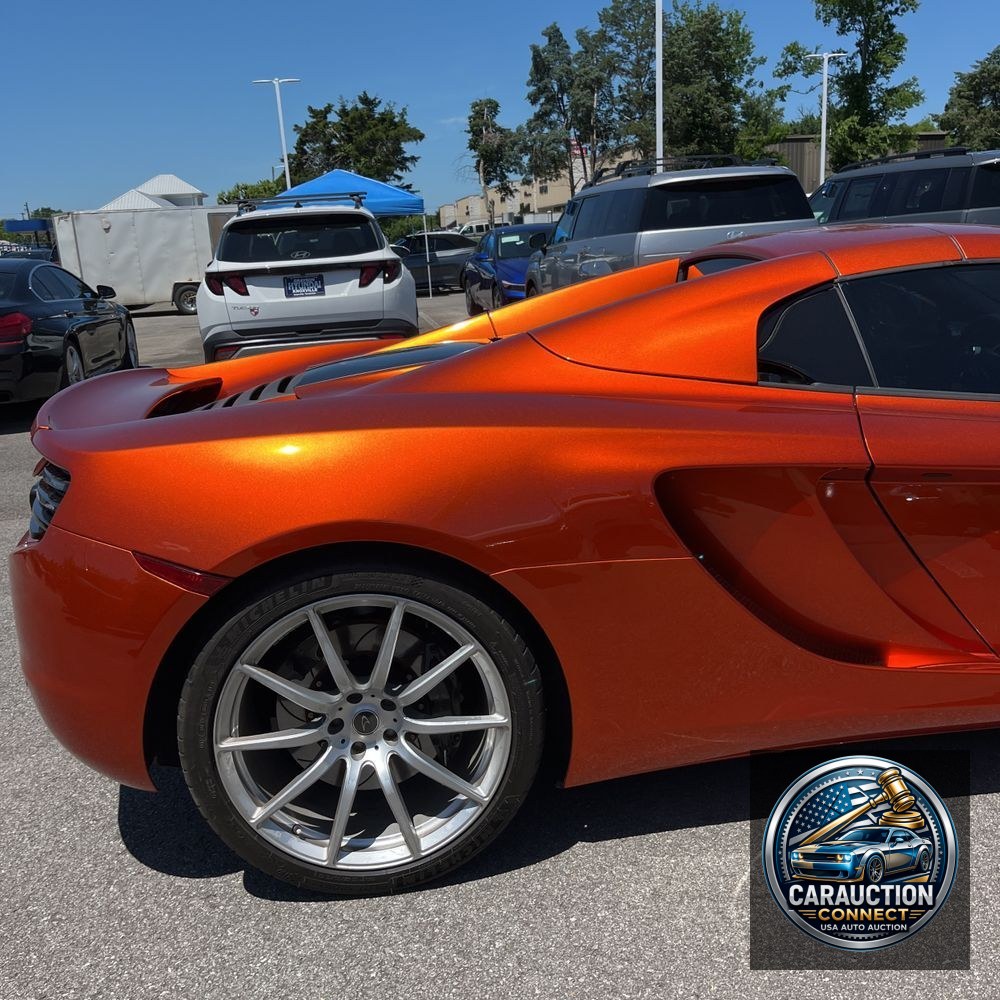 2013 McLaren MP4-12C Spider