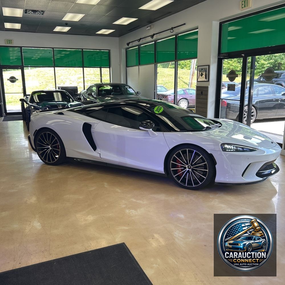 2022 McLaren GT Base 2D Coupe