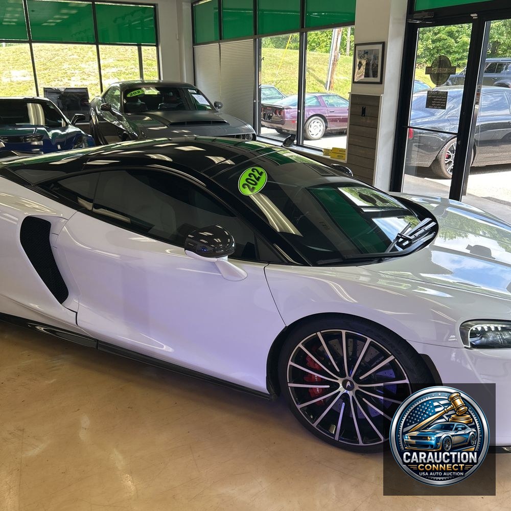 2022 McLaren GT Base 2D Coupe