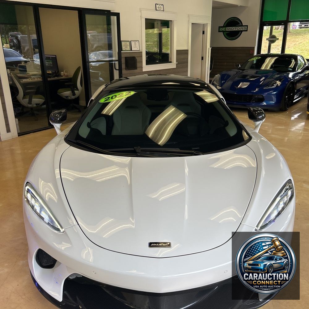 2022 McLaren GT Base 2D Coupe
