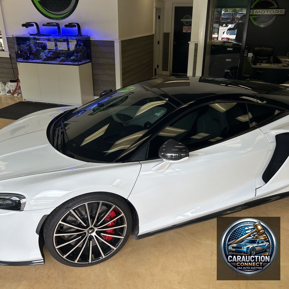 2022 McLaren GT Base 2D Coupe