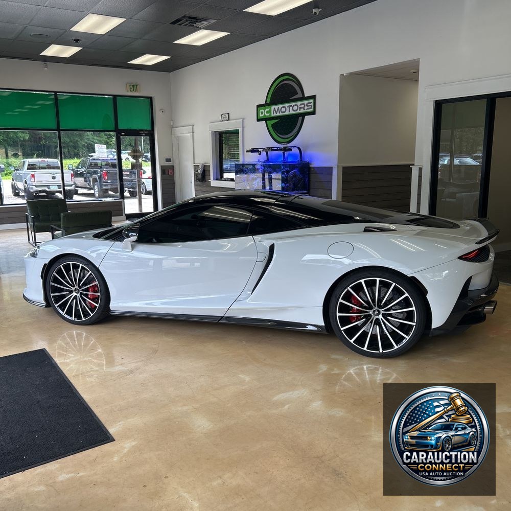 2022 McLaren GT Base 2D Coupe