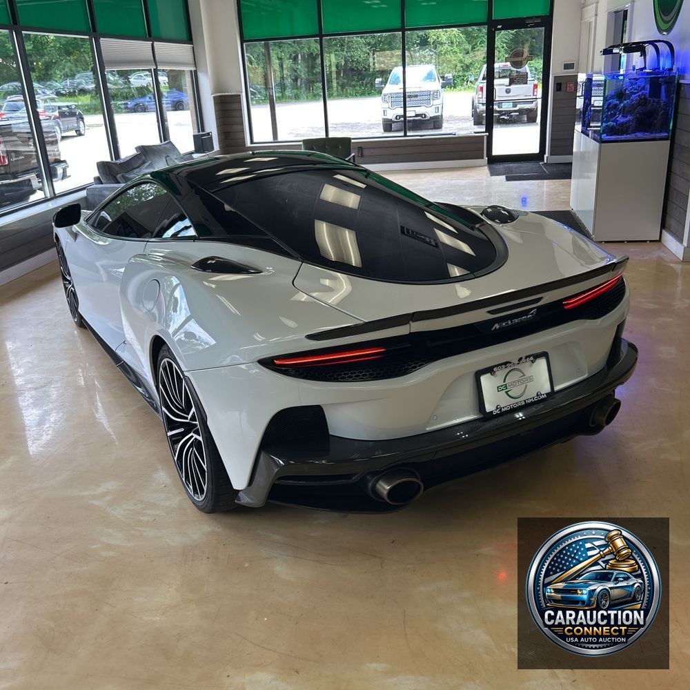 2022 McLaren GT Base 2D Coupe
