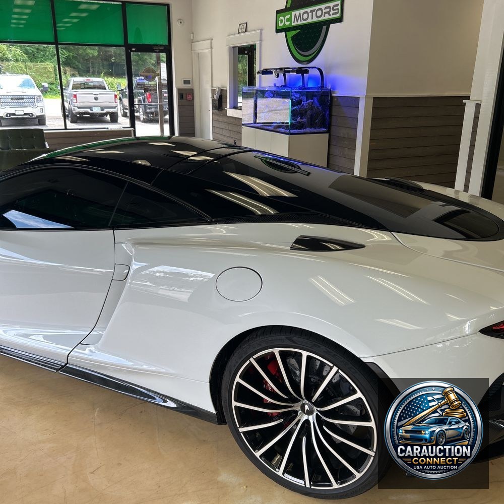 2022 McLaren GT Base 2D Coupe