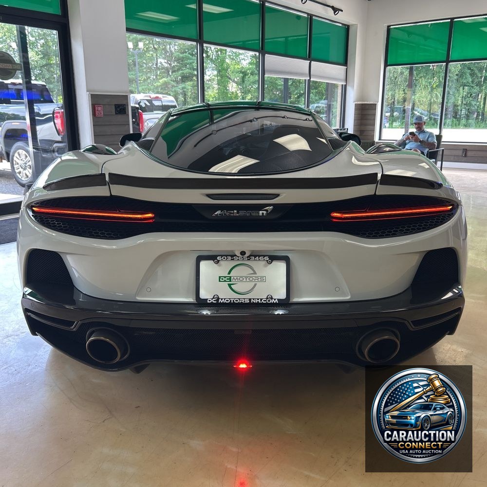 2022 McLaren GT Base 2D Coupe