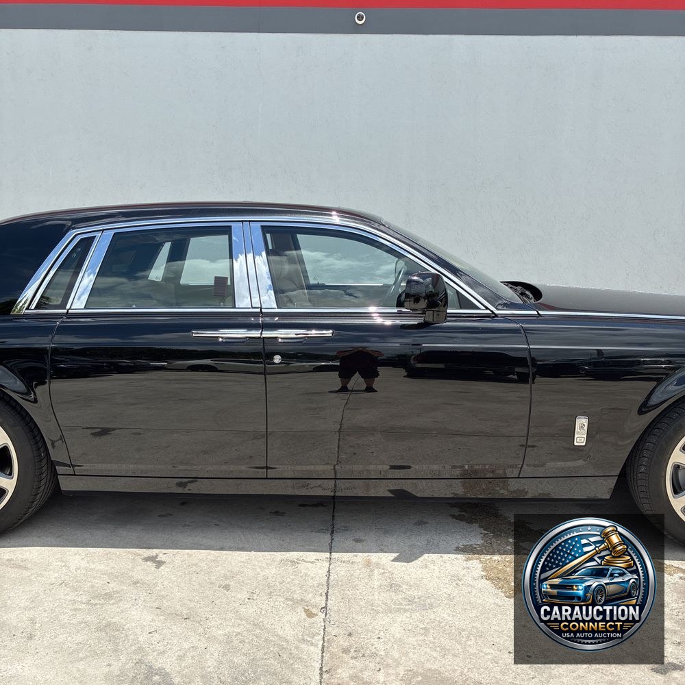 2014 Rolls-Royce Phantom Base