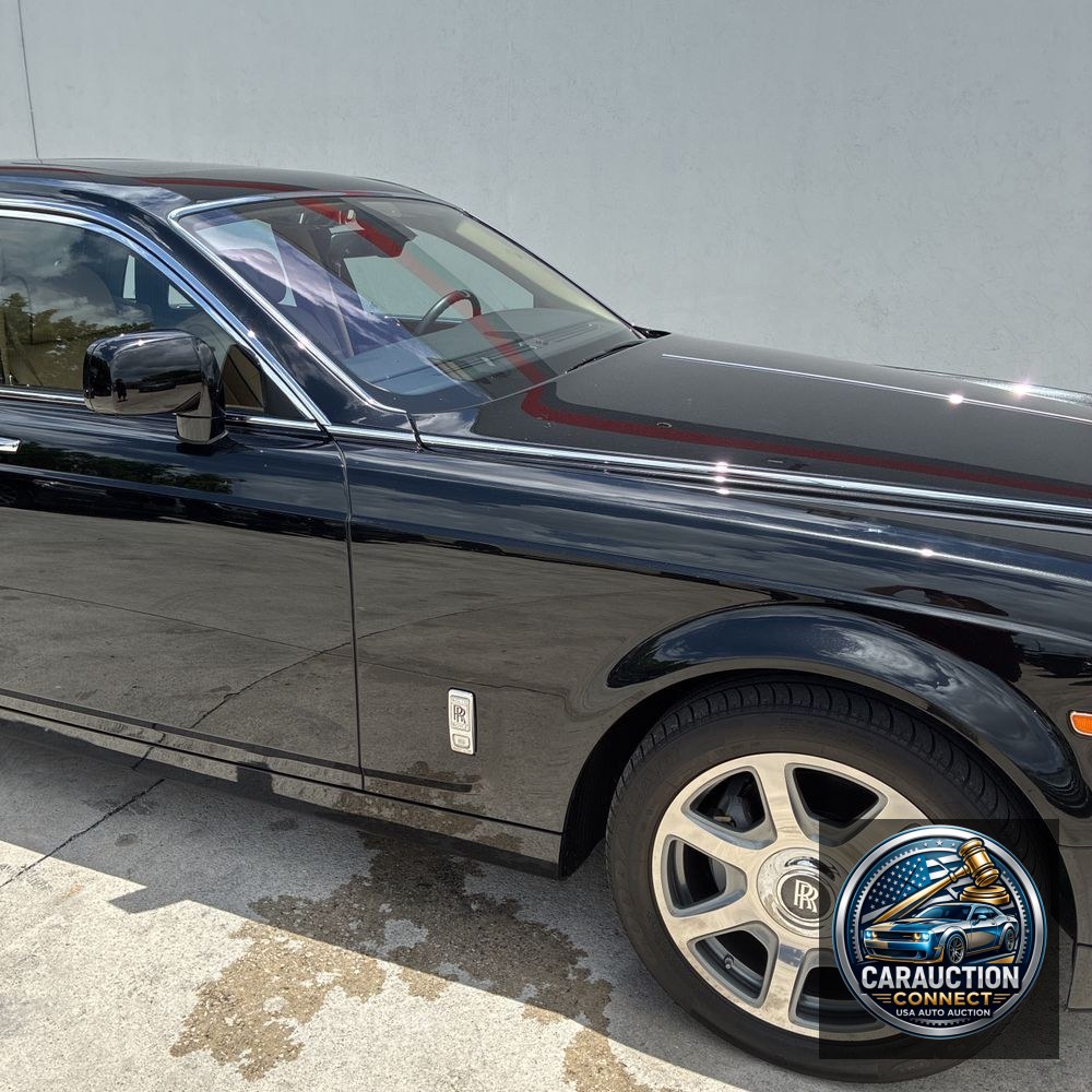 2014 Rolls-Royce Phantom Base