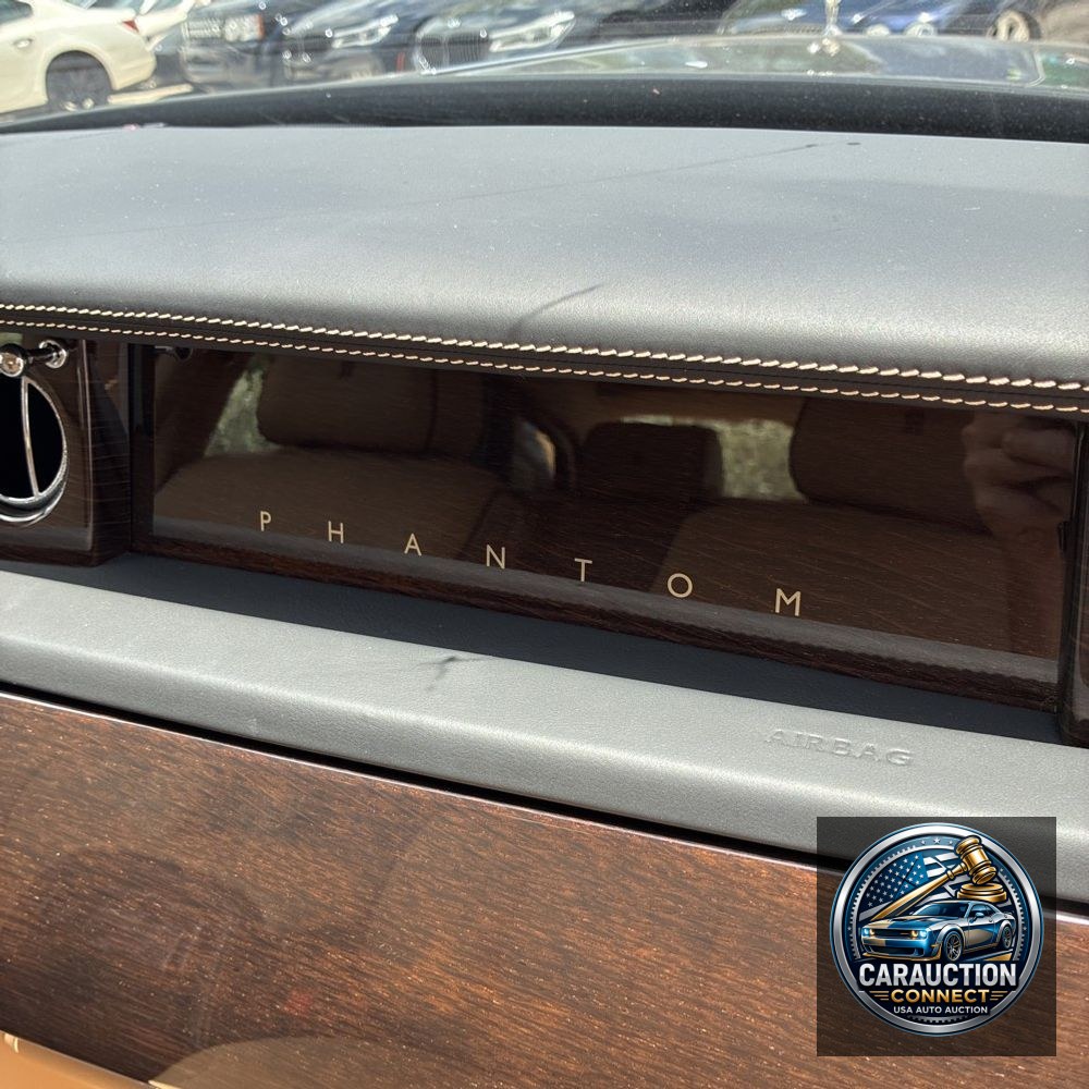 2014 Rolls-Royce Phantom Base