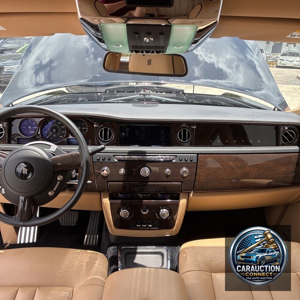 2014 Rolls-Royce Phantom Base