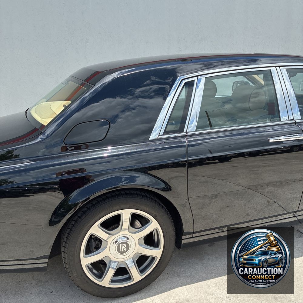 2014 Rolls-Royce Phantom Base
