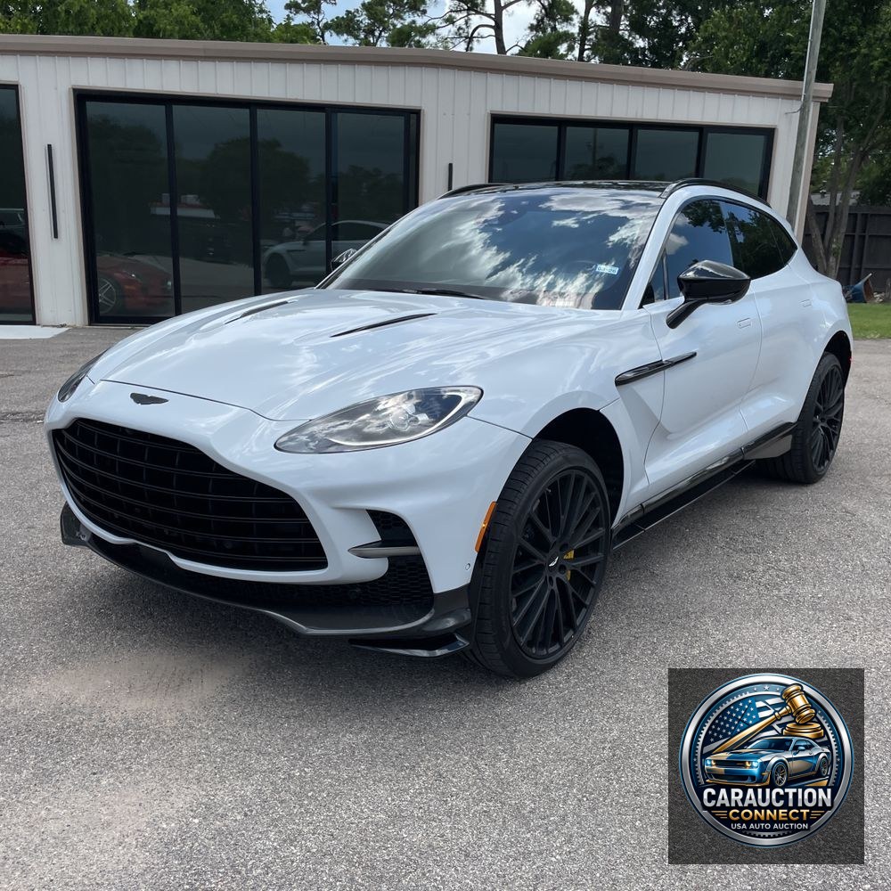2023 Aston Martin DBX 707