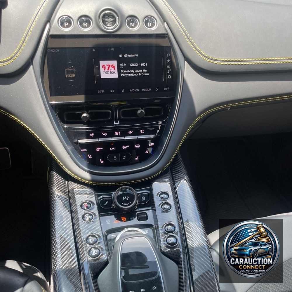 2023 Aston Martin DBX 707
