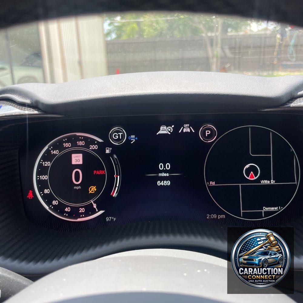 2023 Aston Martin DBX 707