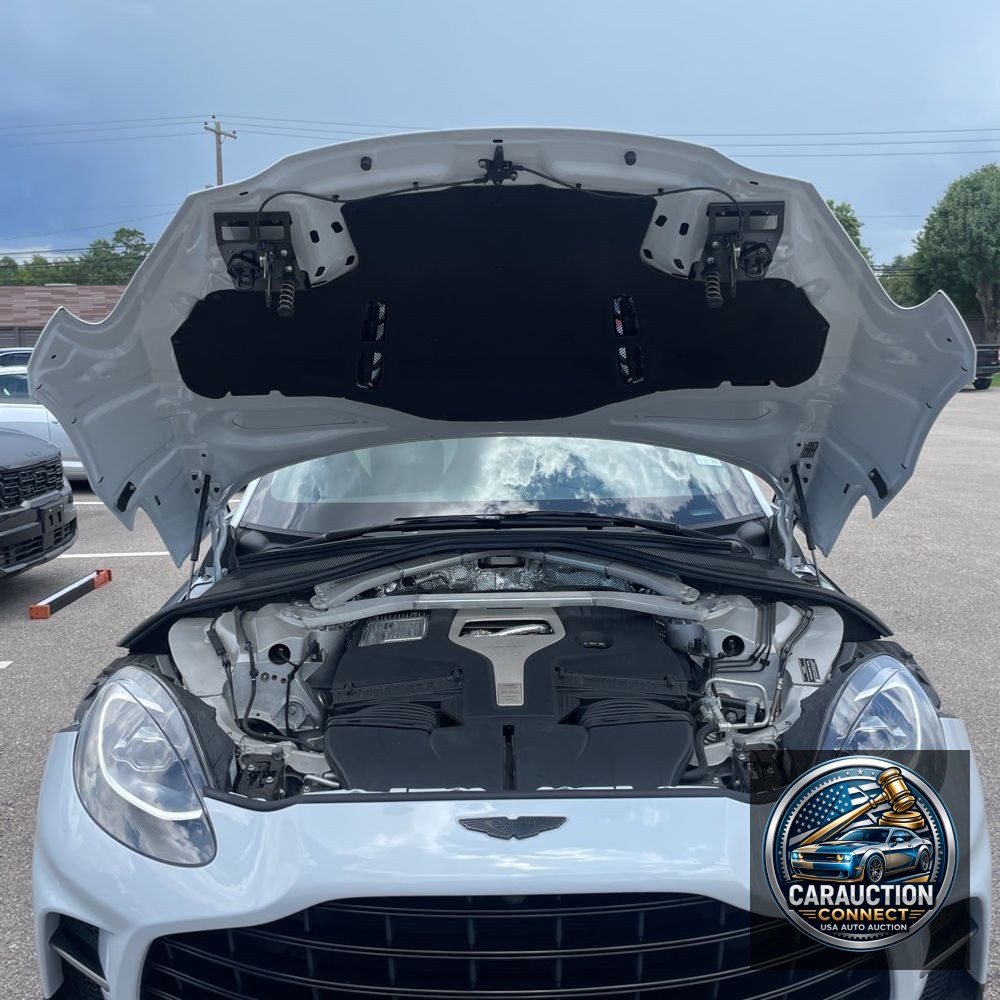 2023 Aston Martin DBX 707