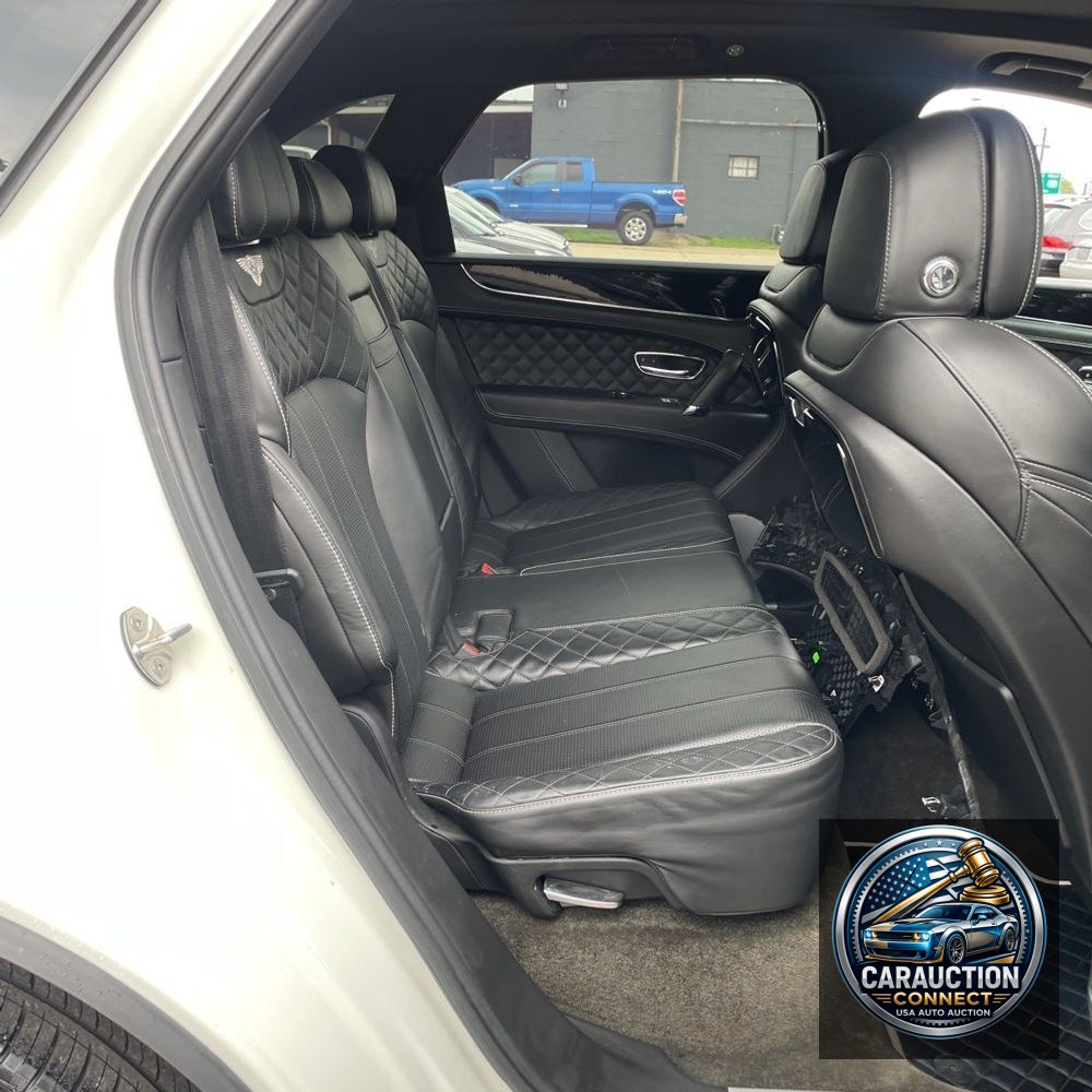 2017 Bentley Bentayga Base