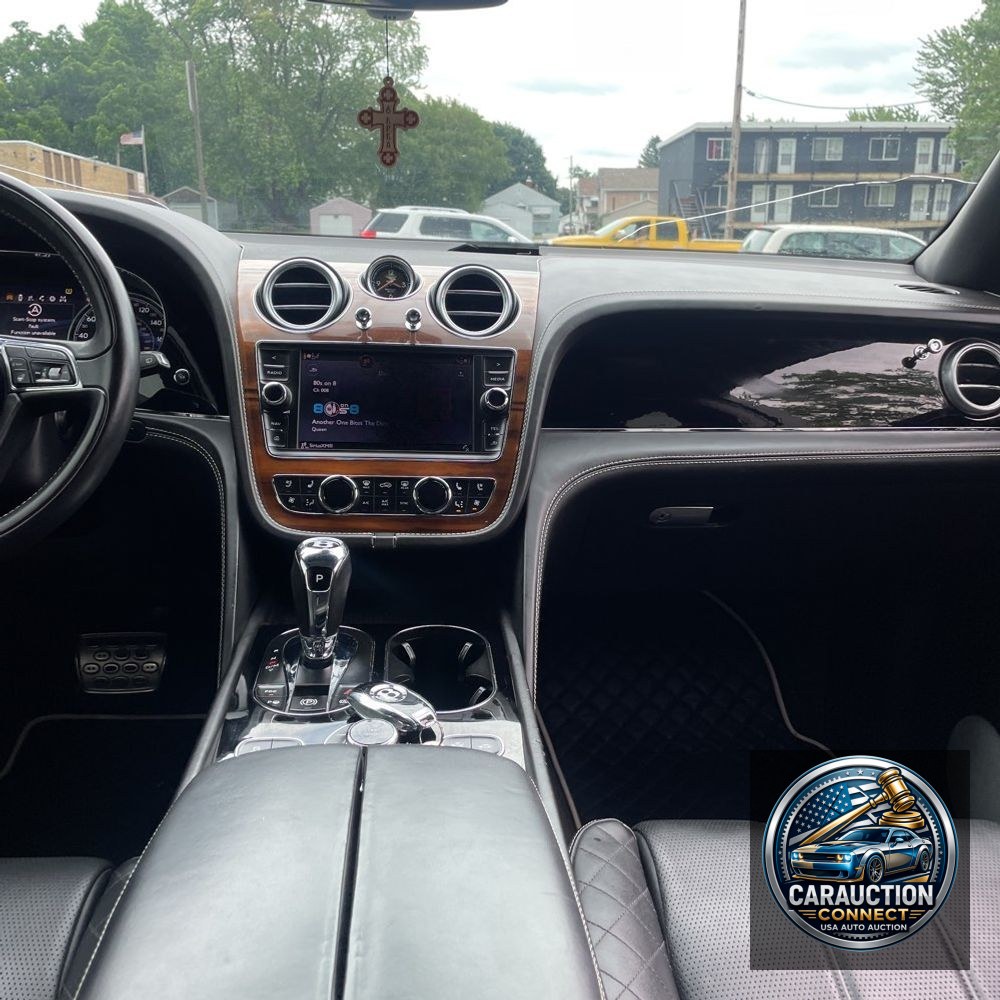 2017 Bentley Bentayga Base