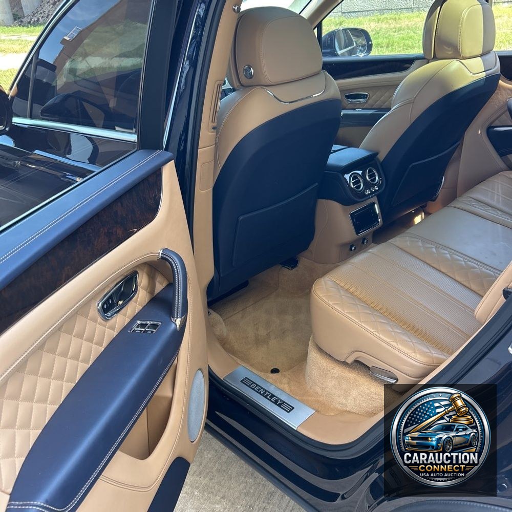 2017 Bentley Bentayga Base