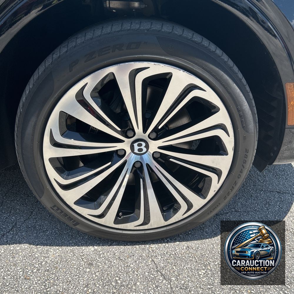 2021 Bentley Bentayga V8