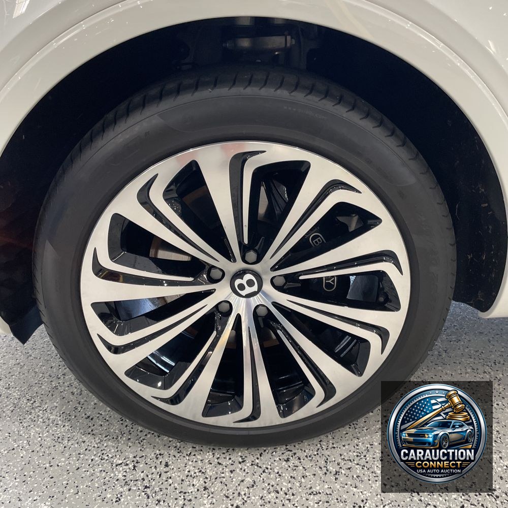 2024 Bentley Bentayga Base