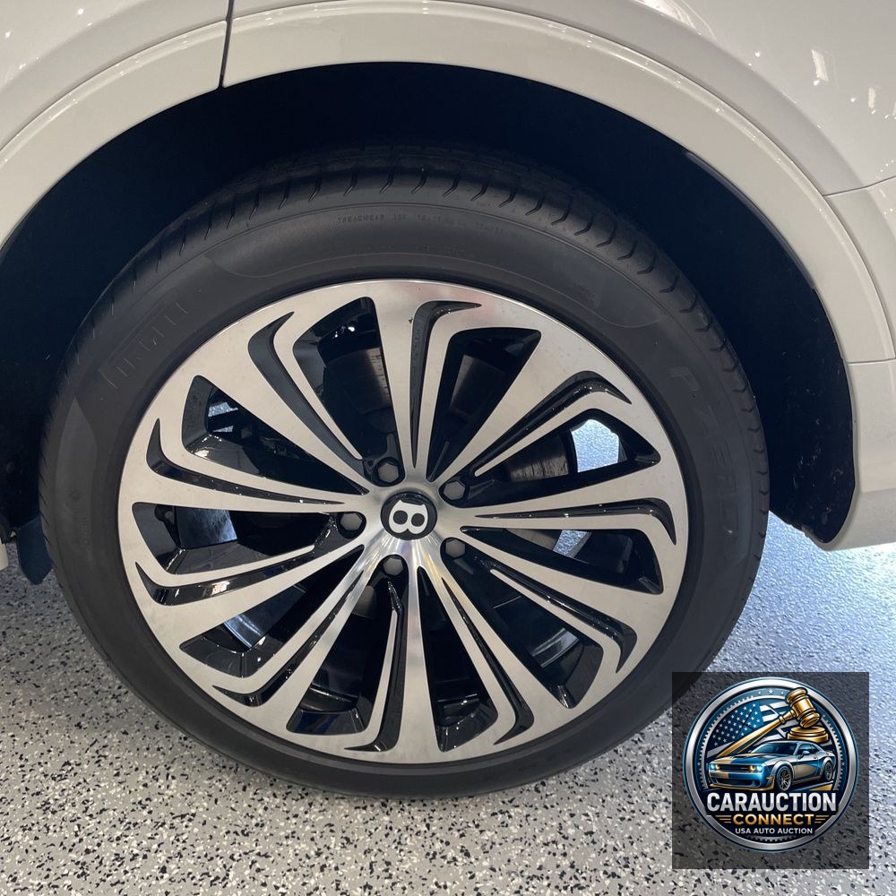 2024 Bentley Bentayga Base