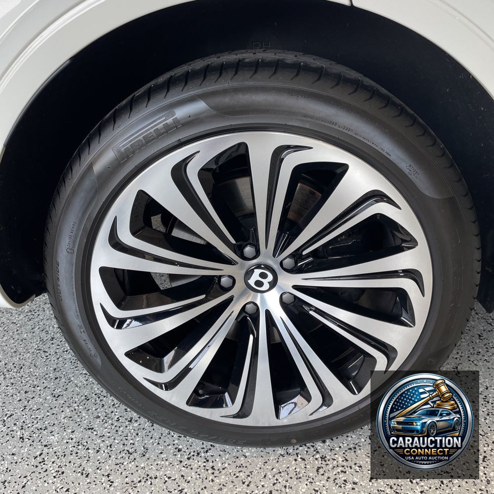 2024 Bentley Bentayga Base